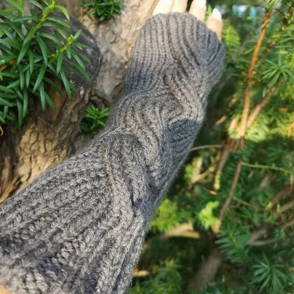 Product of Canada Claire's Outlander Insp.Fingerless Gloves w. Thumb - Picture 5 of 7